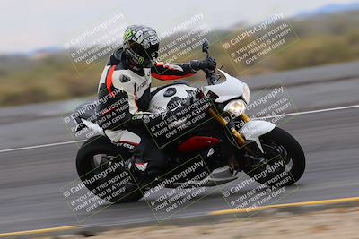 media/Jan-14-2023-SoCal Trackdays (Sat) [[497694156f]]/Turn 11 Inside (950am)/